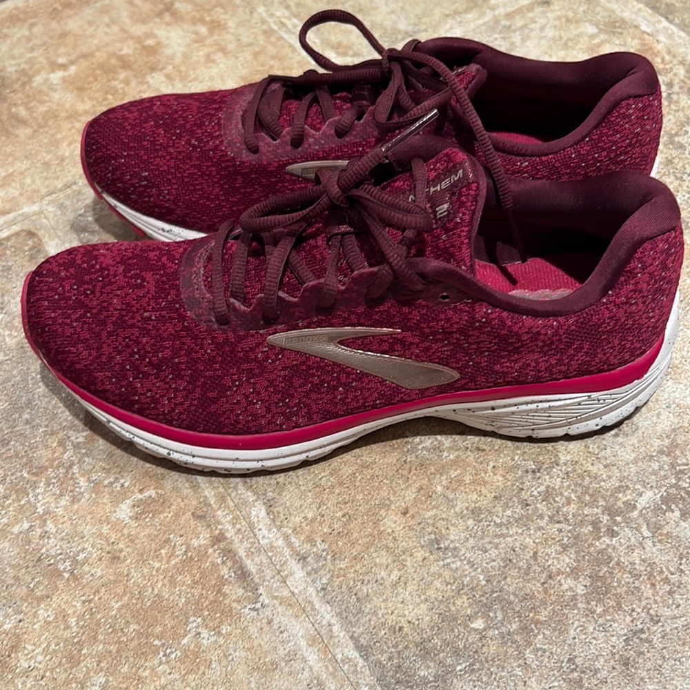 BROOKS Womens Anthem Shoes Size 10.5